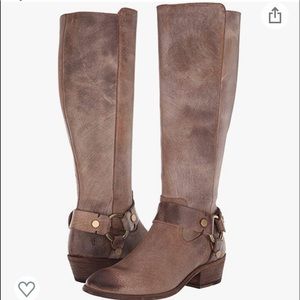 Frye Women's Carson Harness Tall Western Boot